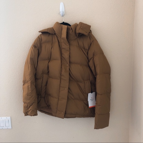 NWT Lululemon Wunder Puff Jacket Size 12